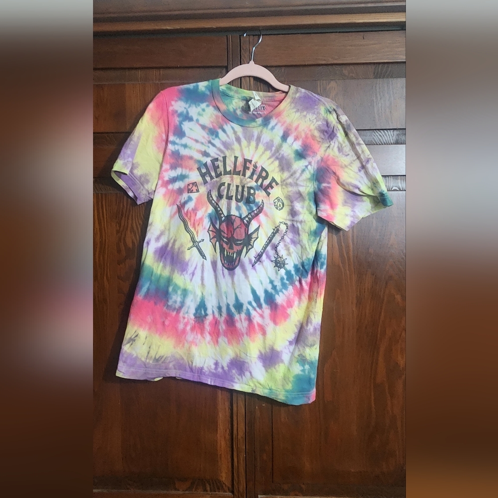 Upcycled tie dye hellfire club men's medium tree shirt
